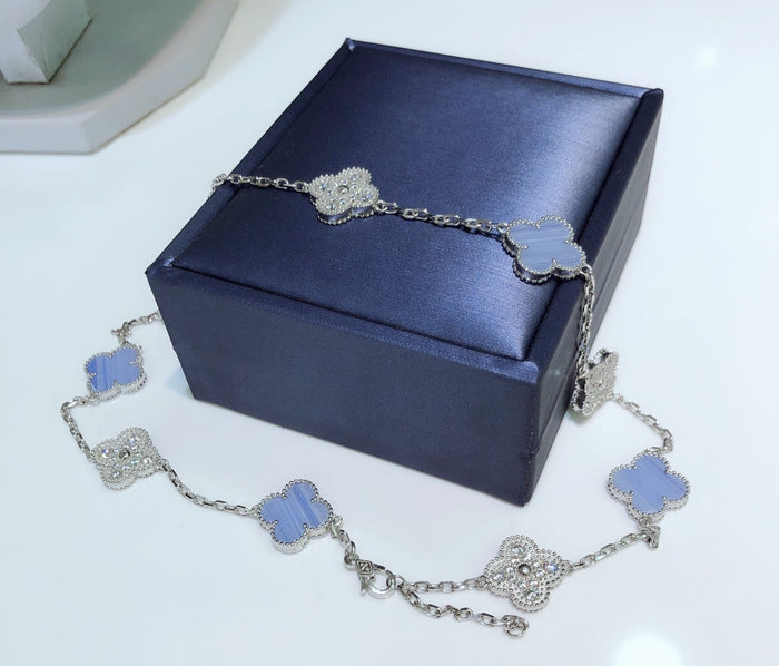 [MIRA]CLOVER 10 MOTIFS CHALCEDONY DIAMONDS SILVER NECKLACE