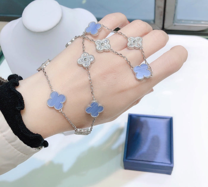 [MIRA]CLOVER 10 MOTIFS CHALCEDONY DIAMONDS SILVER NECKLACE