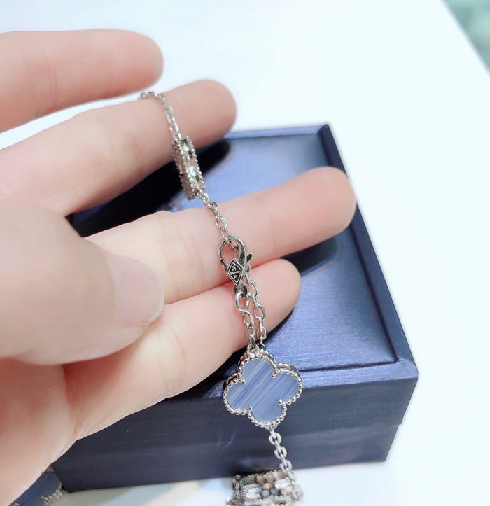 [MIRA]CLOVER 10 MOTIFS CHALCEDONY DIAMONDS SILVER NECKLACE