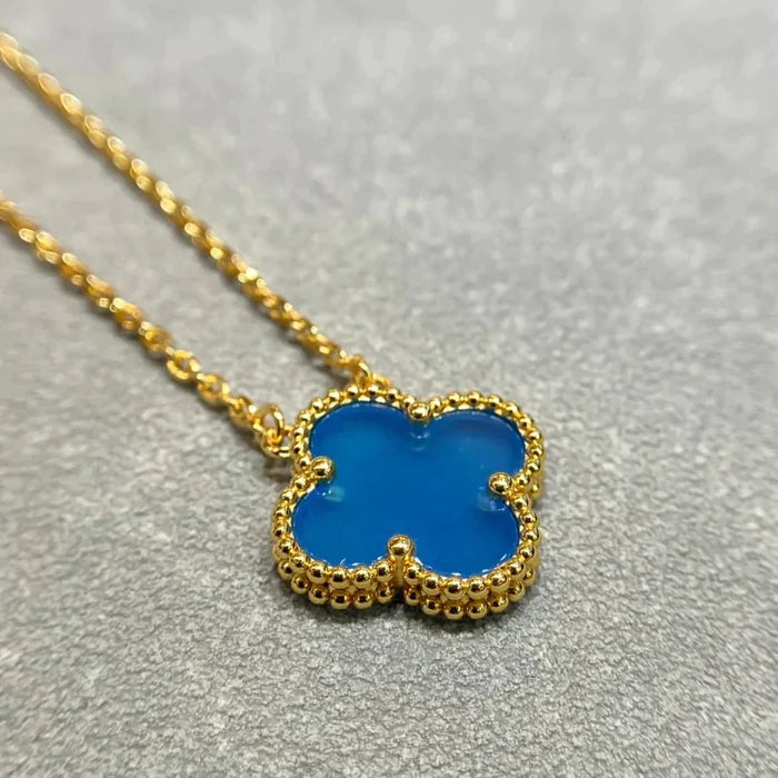 [MIRA]CLOVER 15MM BLUE AGATE NECKLACE