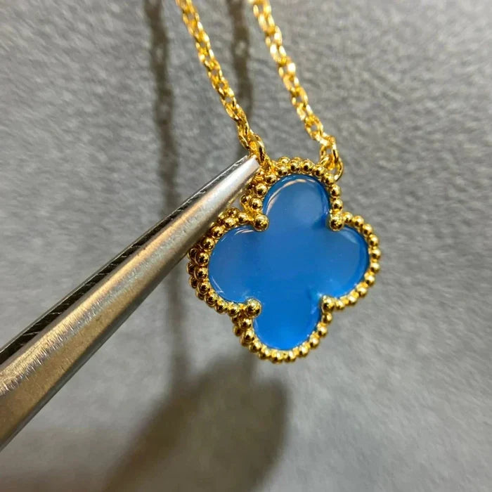 [MIRA]CLOVER 15MM BLUE AGATE NECKLACE