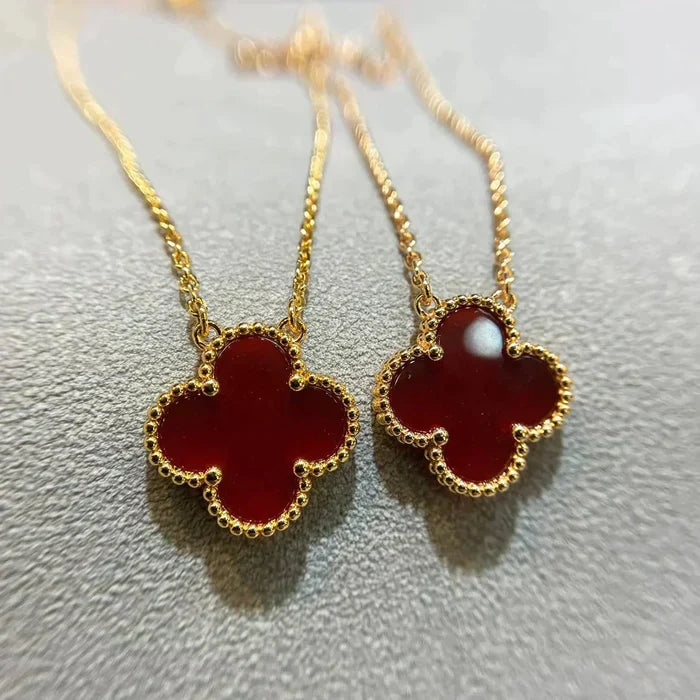 [MIRA]CLOVER 15MM CARNELIAN SINGLE FLOWER NECKLACE