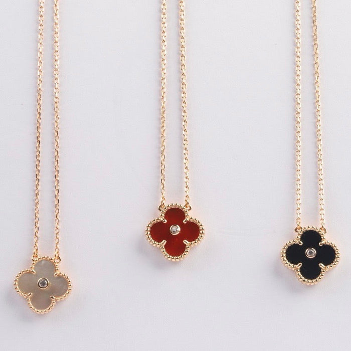 [MIRA]CLOVER 15MM DIAMOND CARNELIAN NECKLACE