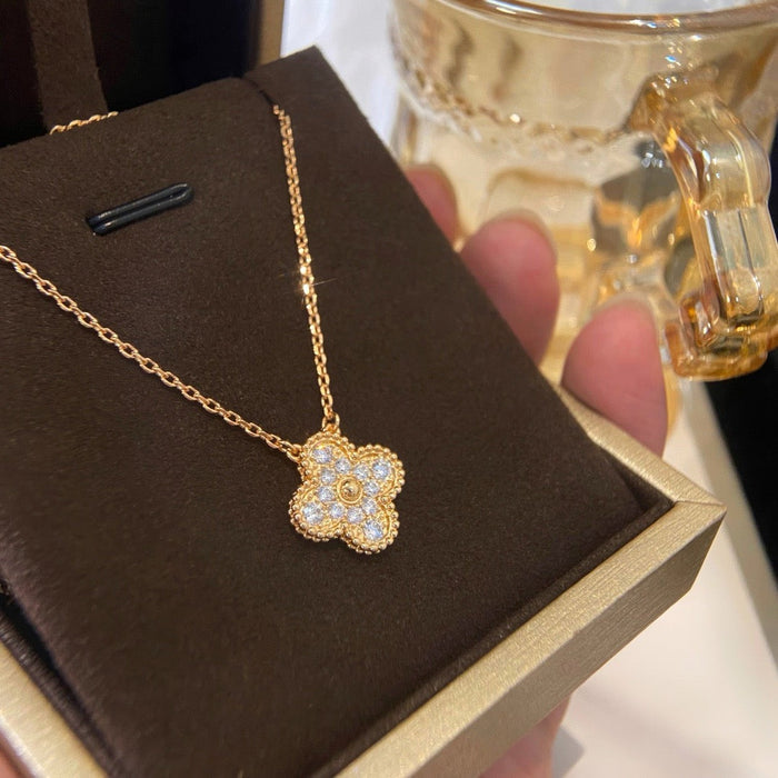 [MIRA]CLOVER 15MM DIAMOND SINGLE FLOWER NECKLACE