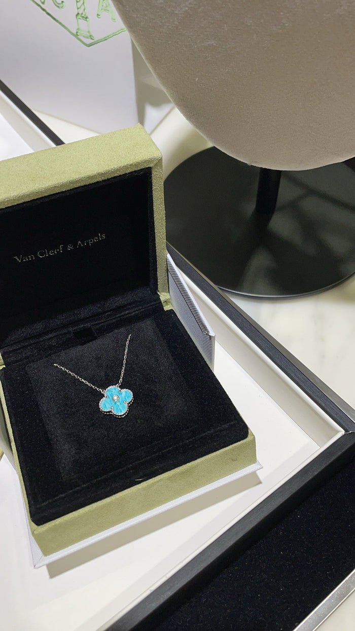 [MIRA]CLOVER 15MM DIAMOND SVRES PORCELAIN  NECKLACE SILVER