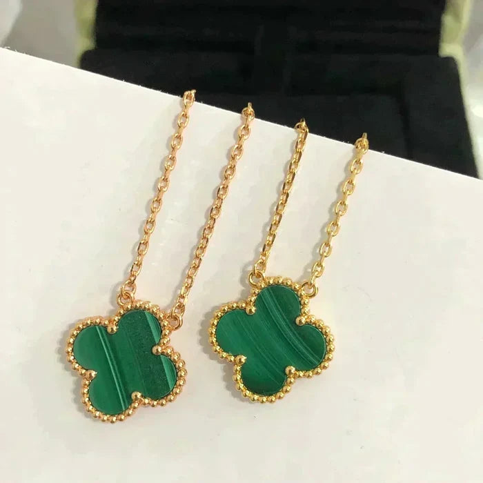 [MIRA]CLOVER 15MM MALACHITE SINGLE FLOWER  NECKLACE