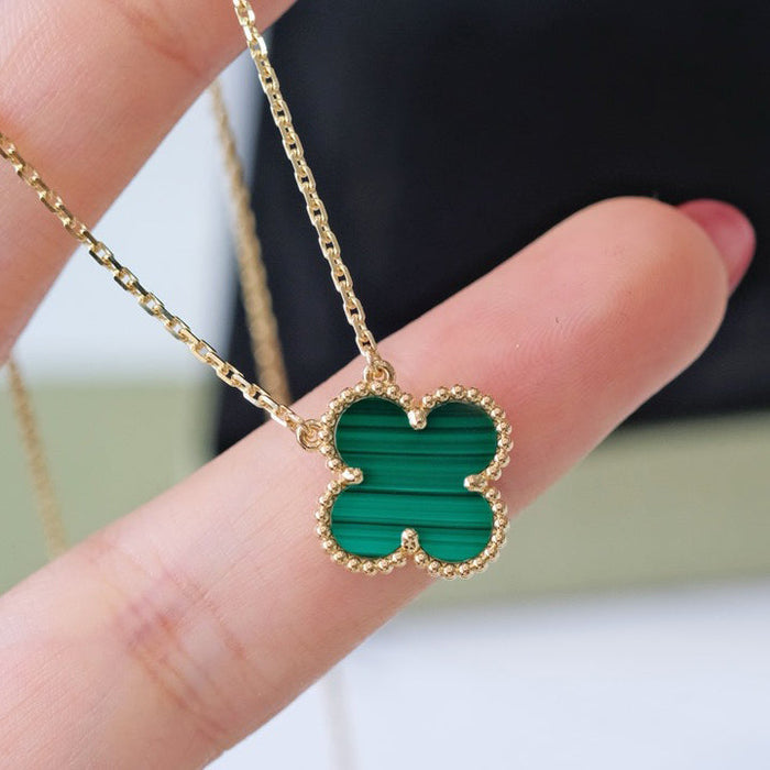[MIRA]CLOVER 15MM MALACHITE SINGLE FLOWER  NECKLACE