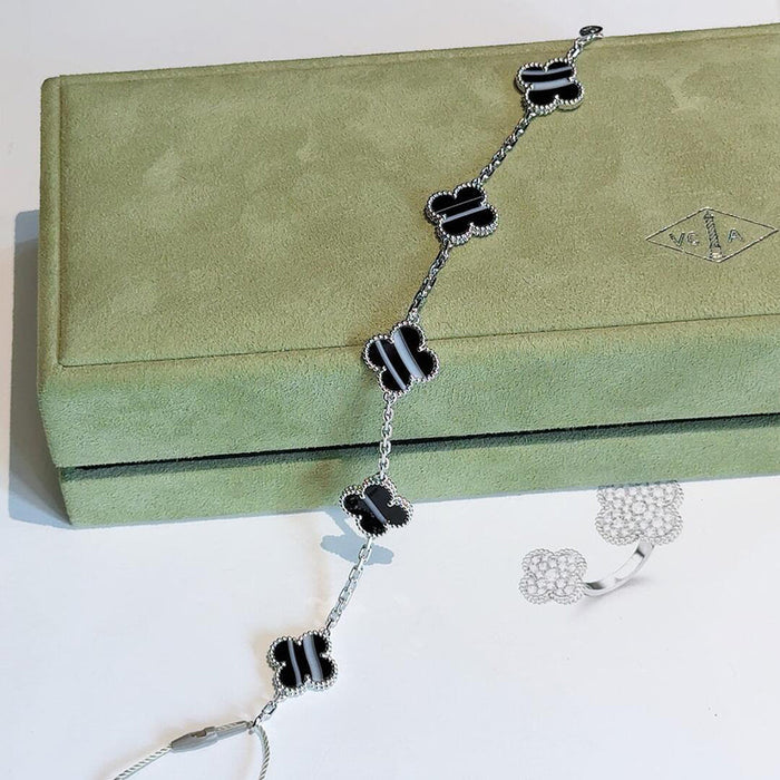 [MIRA]CLOVER 5 MOTIF VEINED ONYX BRACELET SILVER