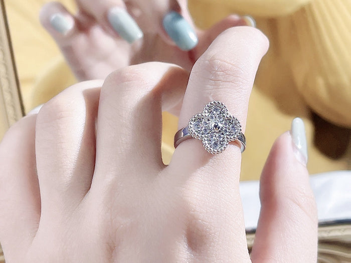 [MIRA]CLOVER DIAMOND RING