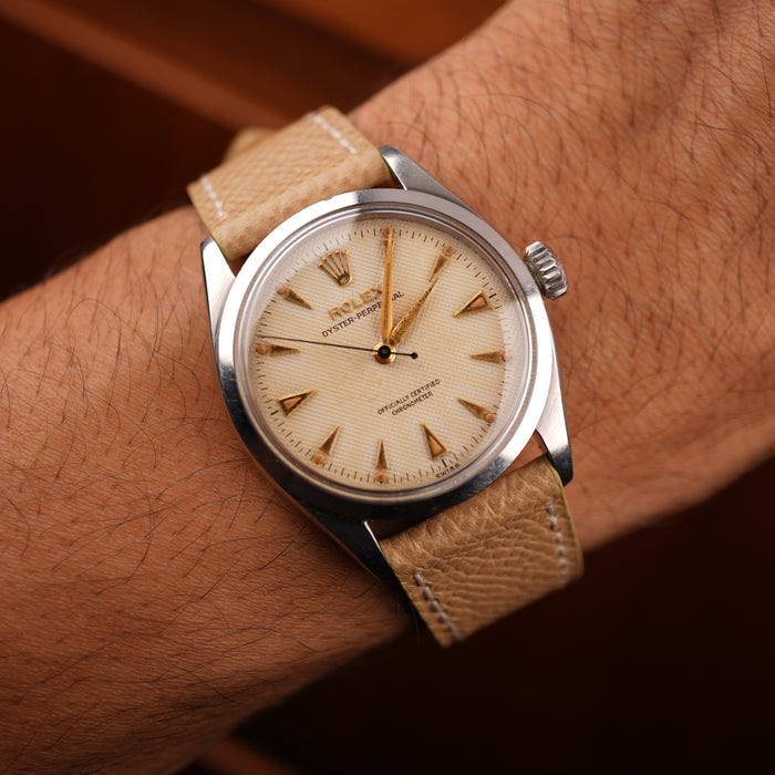 Sand Hammered Calfskin Ecru Stitches Watch strap