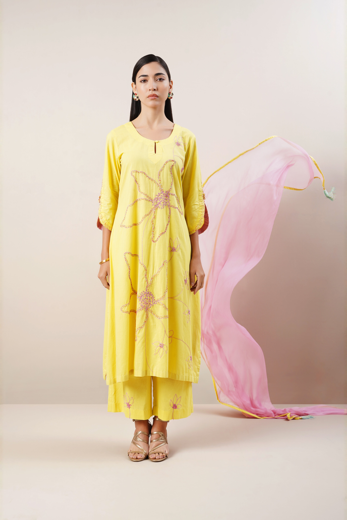 Yellow kurta set in handloom chanderi